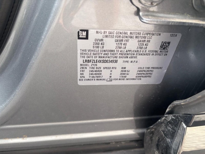 Buick Envision Vehicle Full-screen Gallery Image 17