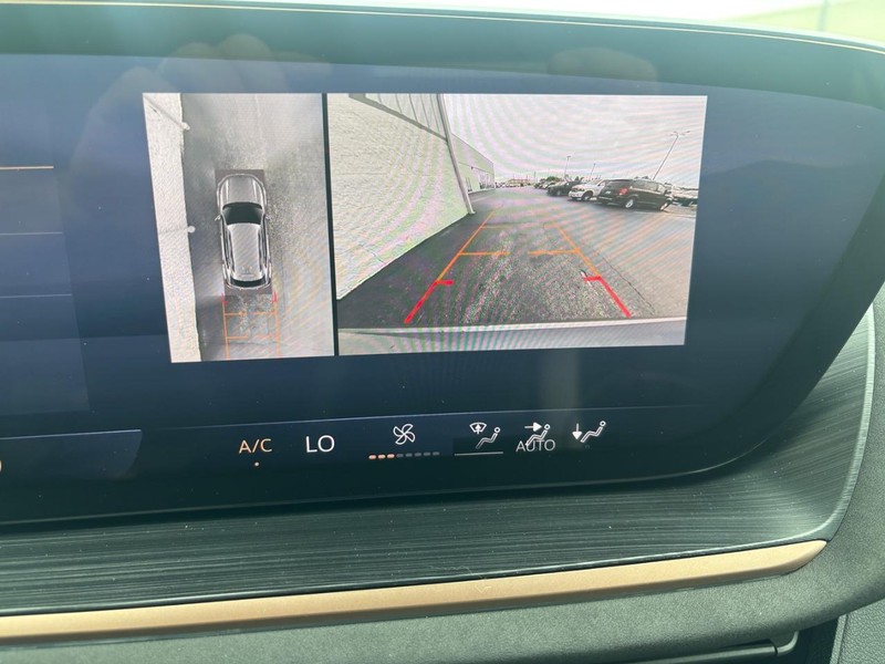 Buick Envision Vehicle Full-screen Gallery Image 19