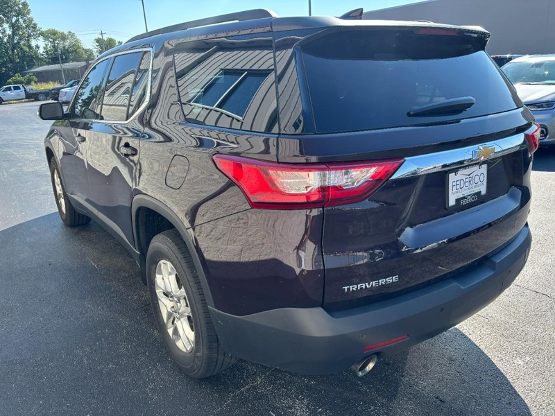 Chevrolet Traverse Vehicle Full-screen Gallery Image 05