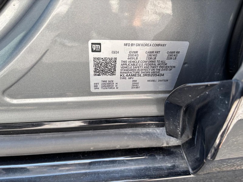 Buick Encore GX Vehicle Full-screen Gallery Image 16