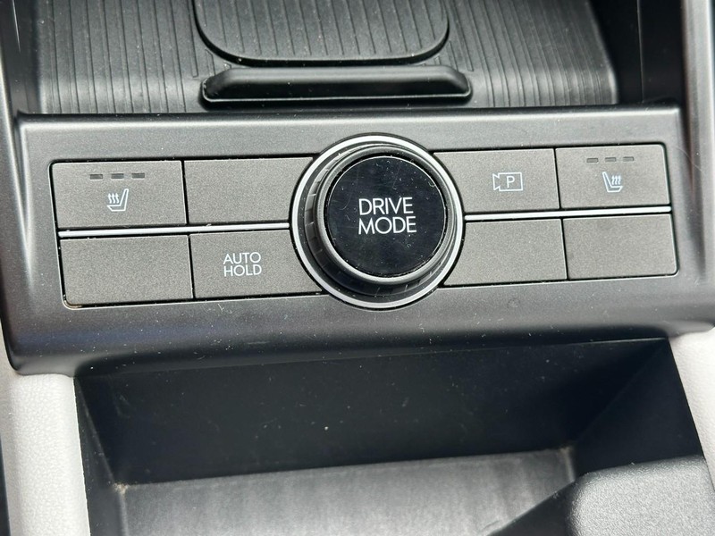 Hyundai Kona Vehicle Full-screen Gallery Image 21