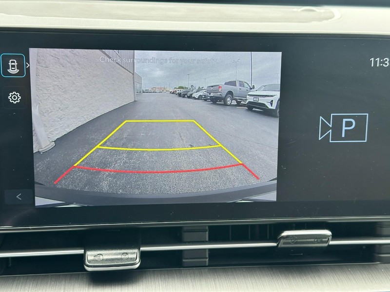 Hyundai Kona Vehicle Full-screen Gallery Image 23