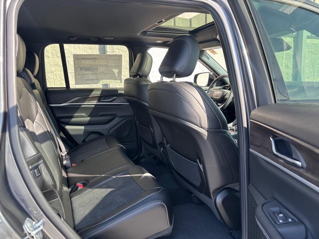 2026 Jeep Grand Cherokee Laredo - Photo 7