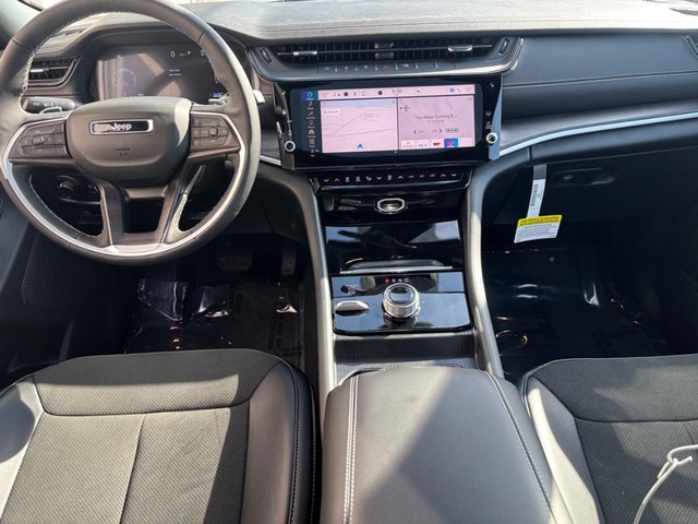 2026 Jeep Grand Cherokee Laredo - Photo 9