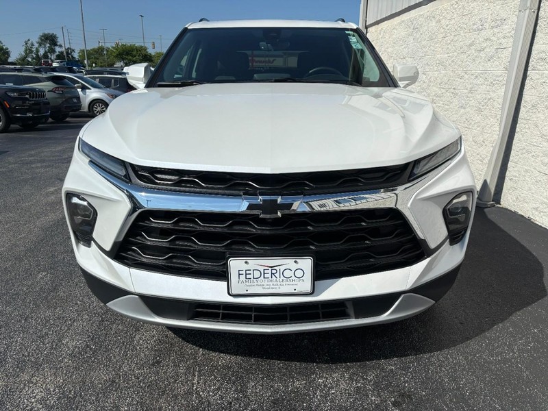 Chevrolet Blazer Vehicle Full-screen Gallery Image 08