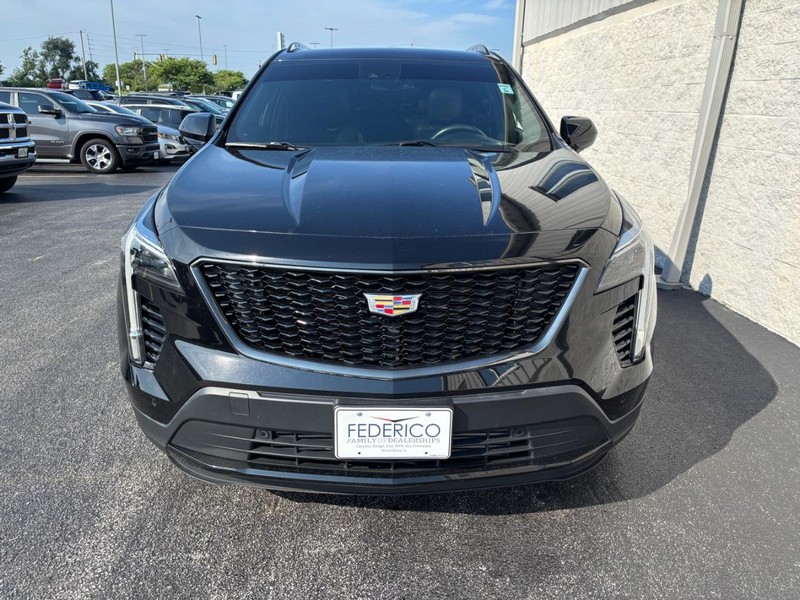 Cadillac XT4 Vehicle Full-screen Gallery Image 08