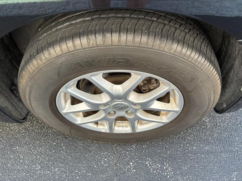 Chrysler Pacifica Vehicle Full-screen Gallery Image 07