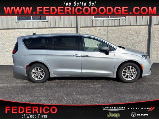 Wood River IL 2023 Chrysler Pacifica more details - chrysler pacifica