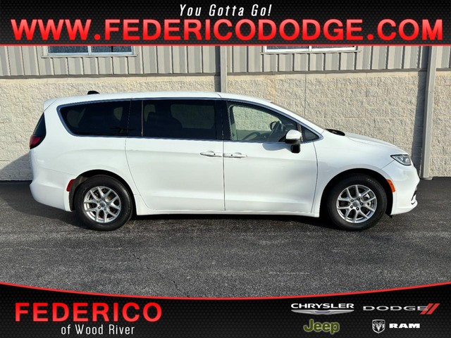 Wood River IL 2023 Chrysler Pacifica more details - chrysler pacifica