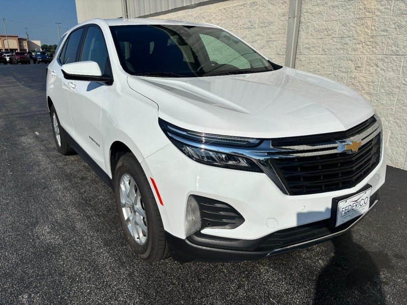 Chevrolet Equinox Vehicle Full-screen Gallery Image 02