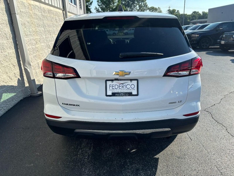 Chevrolet Equinox Vehicle Full-screen Gallery Image 04
