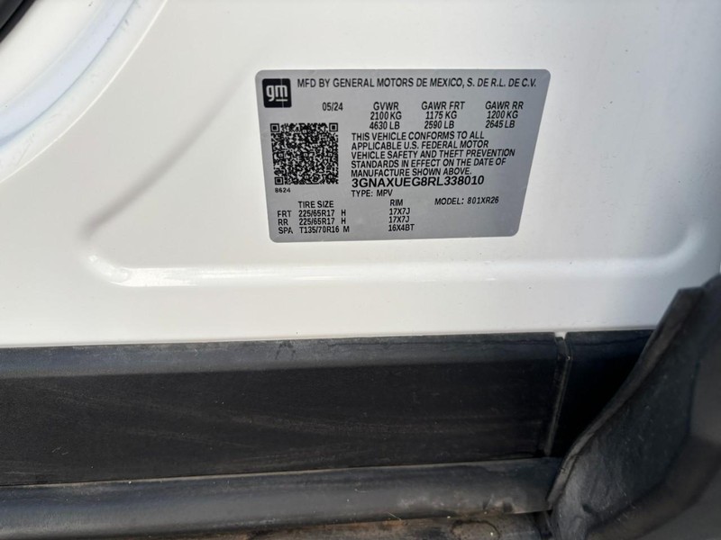Chevrolet Equinox Vehicle Full-screen Gallery Image 16