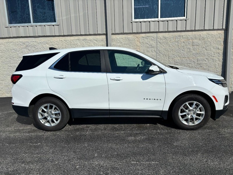 Chevrolet Equinox Vehicle Full-screen Gallery Image 03