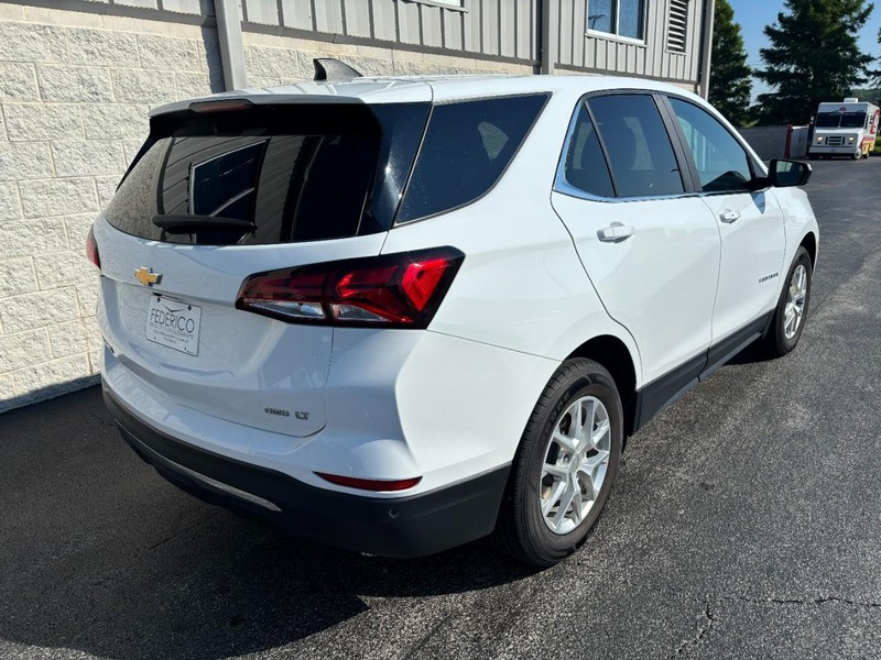 Chevrolet Equinox Vehicle Full-screen Gallery Image 04