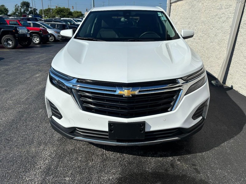 Chevrolet Equinox Vehicle Full-screen Gallery Image 09