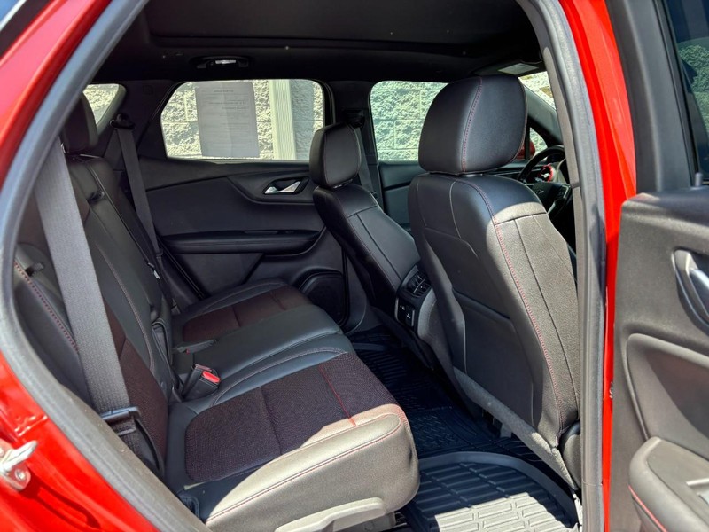 Chevrolet Blazer Vehicle Full-screen Gallery Image 09