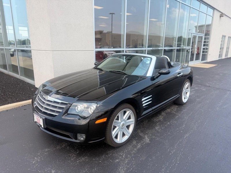 Chrysler Crossfire Vehicle Full-screen Gallery Image 02