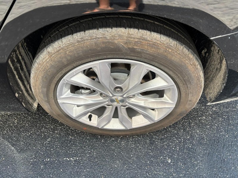Chevrolet Malibu Vehicle Full-screen Gallery Image 07
