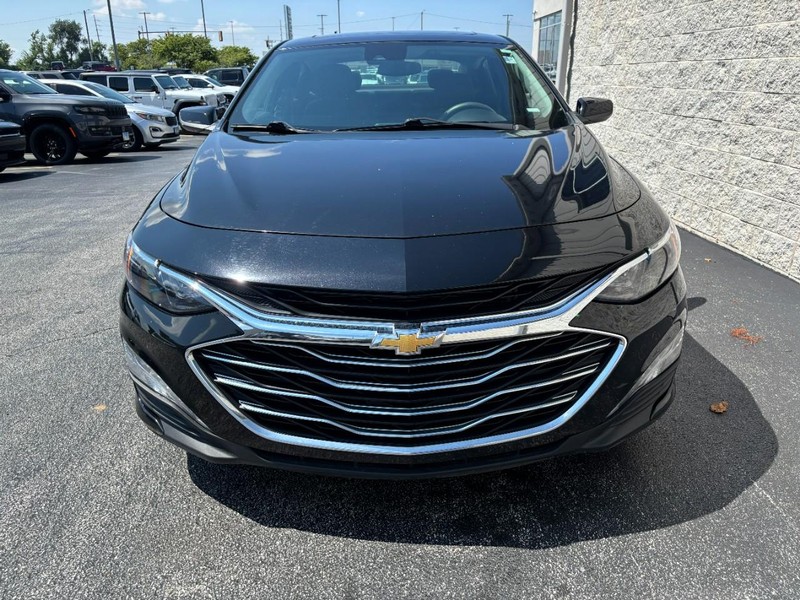 Chevrolet Malibu Vehicle Full-screen Gallery Image 08