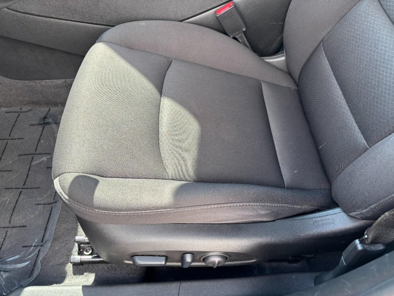 Chevrolet Malibu Vehicle Full-screen Gallery Image 15
