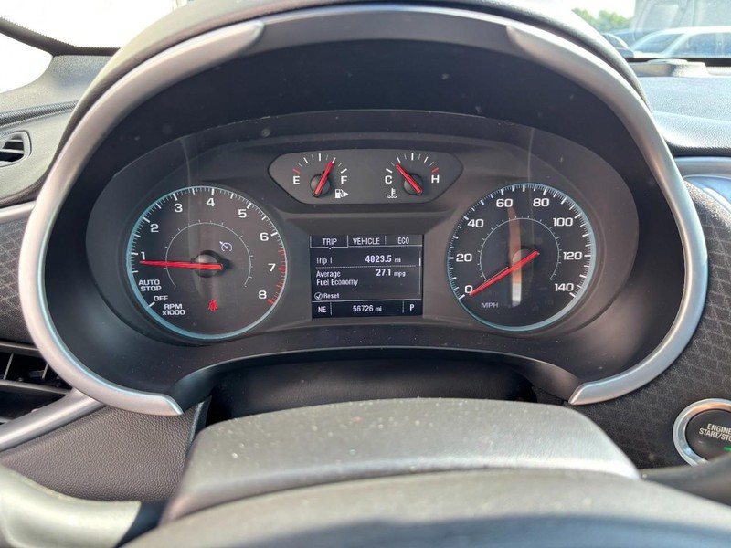 Chevrolet Malibu Vehicle Full-screen Gallery Image 17