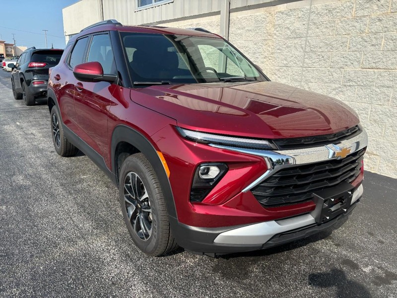 Chevrolet TrailBlazer Vehicle Full-screen Gallery Image 02