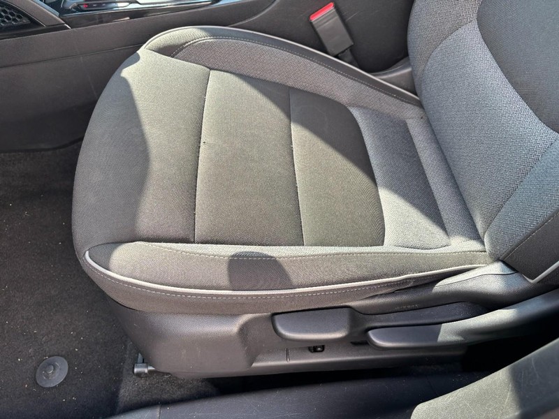 Chevrolet TrailBlazer Vehicle Full-screen Gallery Image 15