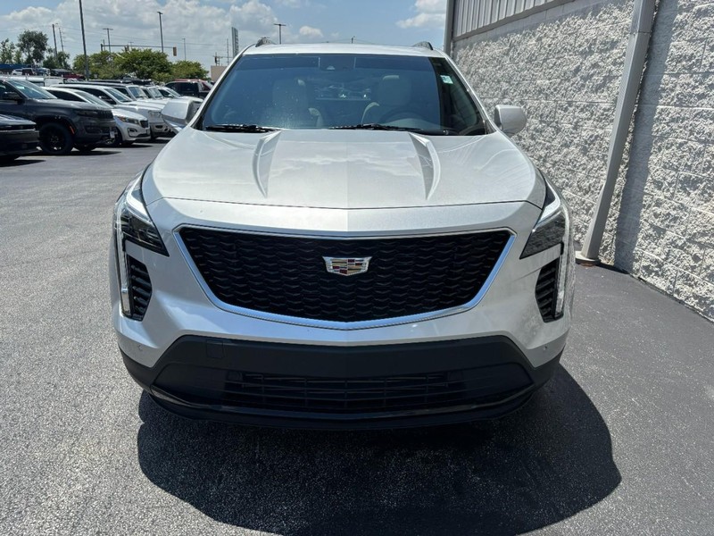 Cadillac XT4 Vehicle Full-screen Gallery Image 08