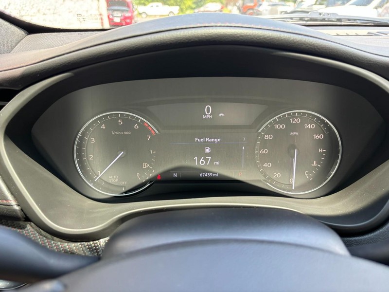Cadillac XT4 Vehicle Full-screen Gallery Image 16