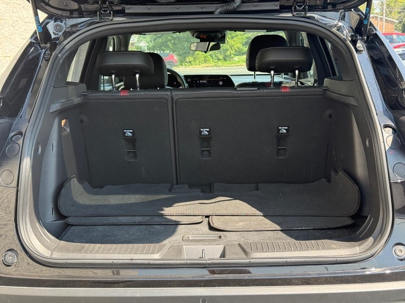 Chevrolet Trax Vehicle Full-screen Gallery Image 06
