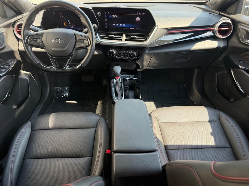Chevrolet Trax Vehicle Full-screen Gallery Image 13