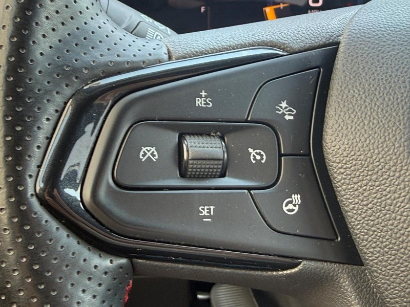 Chevrolet Trax Vehicle Full-screen Gallery Image 15