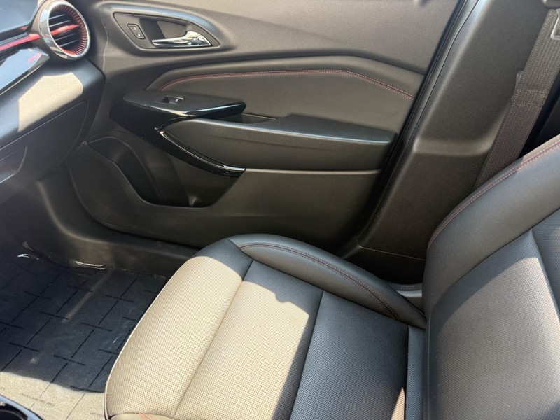 Chevrolet Trax Vehicle Full-screen Gallery Image 22
