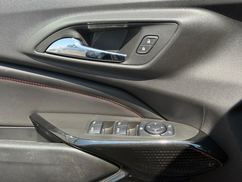 Chevrolet Trax Vehicle Full-screen Gallery Image 25