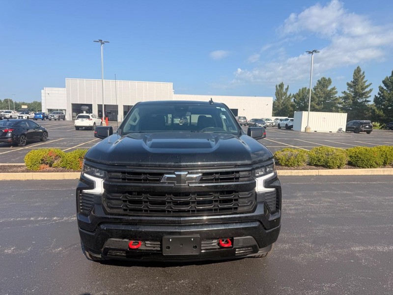 Chevrolet Silverado 1500 Vehicle Full-screen Gallery Image 03