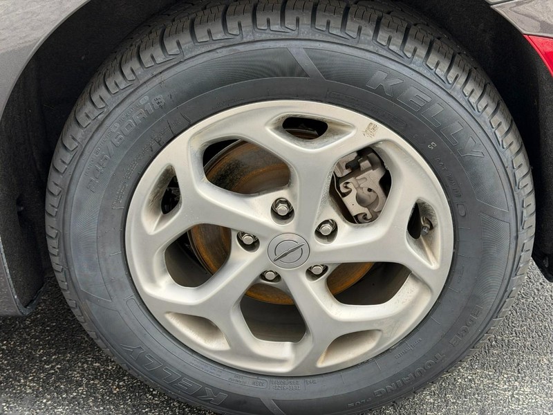 Chrysler Pacifica Vehicle Full-screen Gallery Image 06