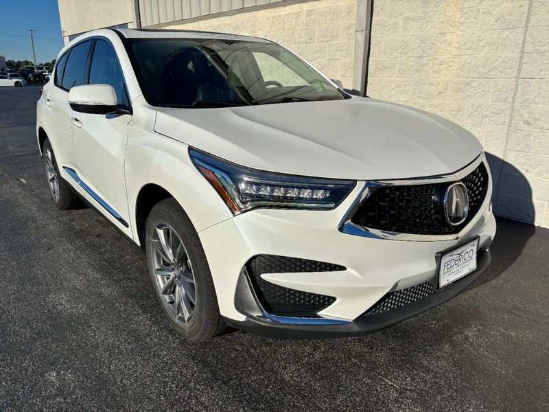 Acura RDX Vehicle Full-screen Gallery Image 02