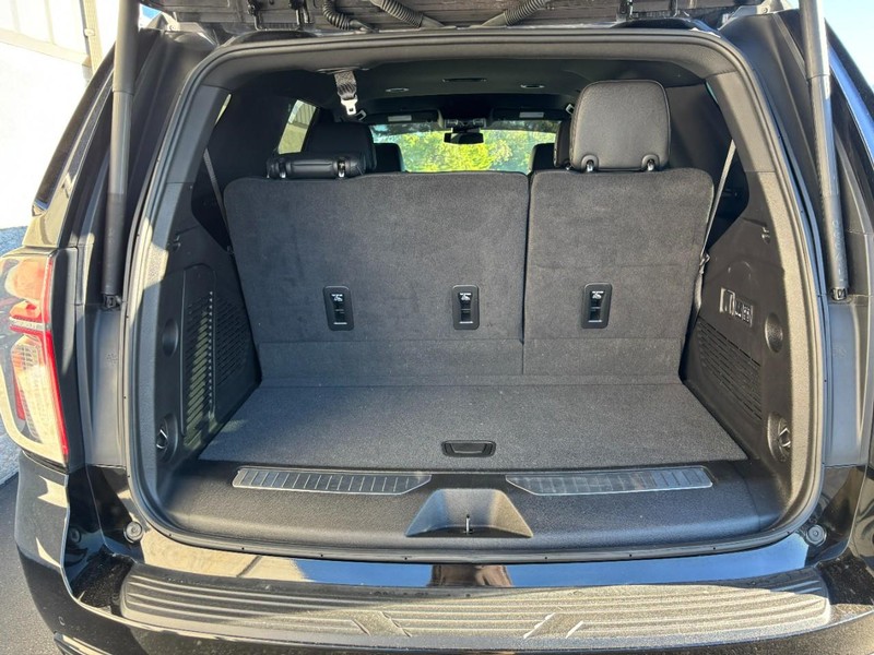 Chevrolet Tahoe Vehicle Full-screen Gallery Image 06