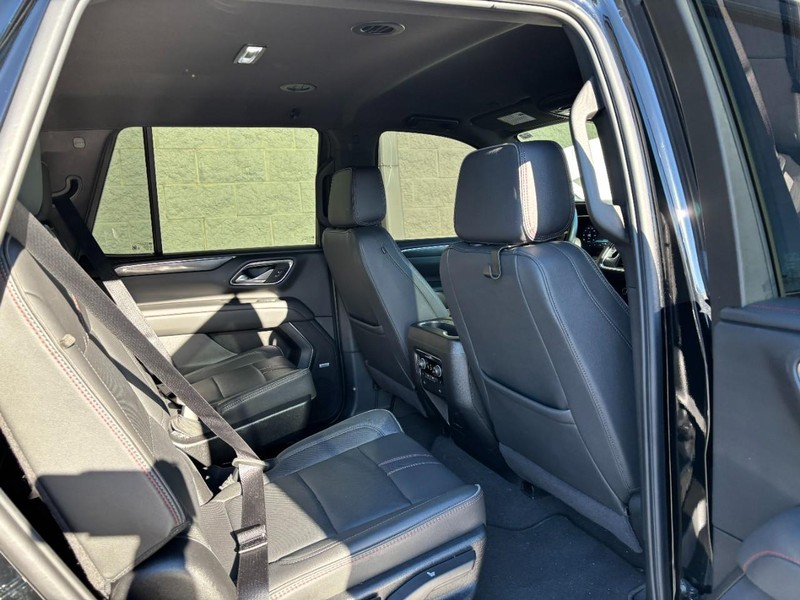 Chevrolet Tahoe Vehicle Full-screen Gallery Image 09