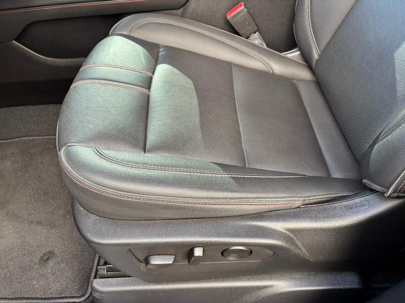 Chevrolet Tahoe Vehicle Full-screen Gallery Image 15