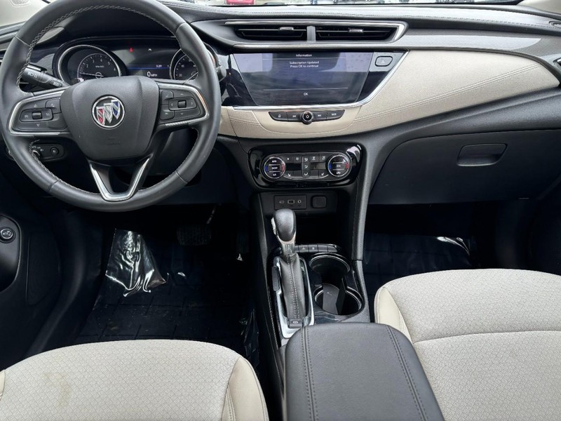Buick Encore GX Vehicle Full-screen Gallery Image 09