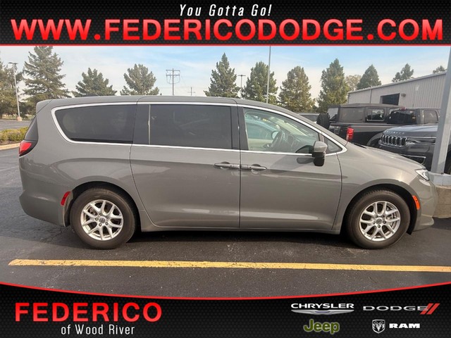 Wood River IL 2023 Chrysler Pacifica more details - chrysler pacifica