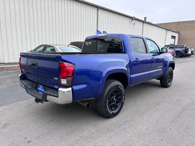 Used 2022 Toyota Tacoma SR5 with VIN 3TYCZ5AN8NT077900 for sale in Cape Girardeau, MO