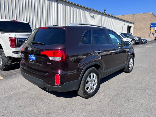 Used 2015 Kia Sorento LX with VIN 5XYKTCA63FG586247 for sale in Cape Girardeau, MO