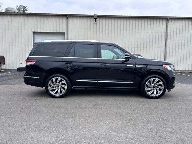 Used 2022 Lincoln Navigator Reserve with VIN 5LMJJ2LT5NEL08190 for sale in Cape Girardeau, MO