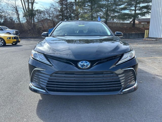 Used 2021 Toyota Camry XLE with VIN 4T1F31AK1MU555010 for sale in Cape Girardeau, MO