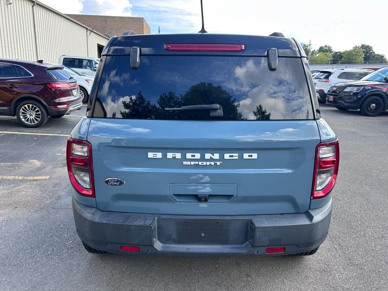 Ford Bronco Sport Vehicle Full-screen Gallery Image 06