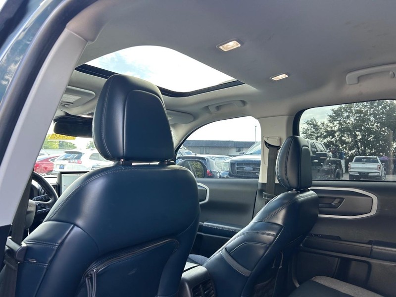 Ford Bronco Sport Vehicle Full-screen Gallery Image 10