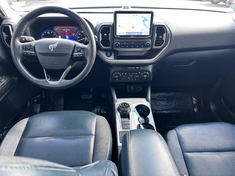 Ford Bronco Sport Vehicle Full-screen Gallery Image 11