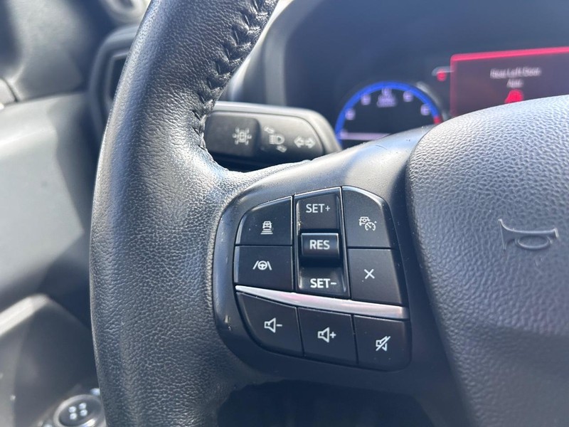 Ford Bronco Sport Vehicle Full-screen Gallery Image 13